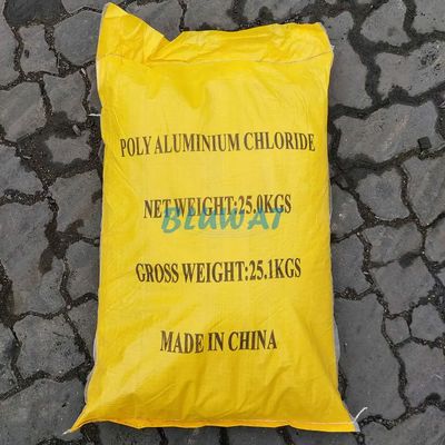 comprar Cloreto de polialumínio em pó de Pac Al2o3 Coagulante fabricação em linha