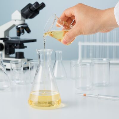 comprar DA202 PoliDADMAC Coagulante de polímeros catiônicos PDADM PoliDADMAC Coagulante de polímeros catiônicos de baixa viscosidade PDADMAC PDMDAAC para clarificação de água potável e tratadores industriais de águas residuais fabricação em linha